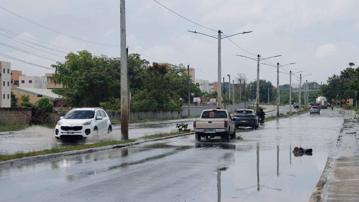 COE eleva a 20 las provincias en alerta amarilla por fuertes lluvias