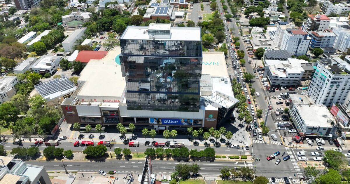 Fuga de Gas Obliga a Evacuar la Plaza Downtown Center en Santo Domingo