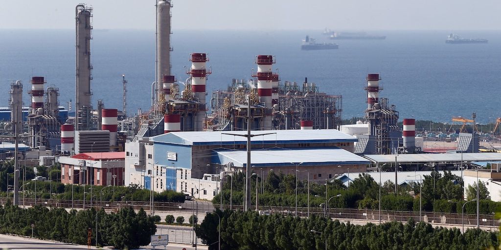 EE. UU. impone sanciones masivas contra la red naviera de Mohammad Hossein Shamkhani