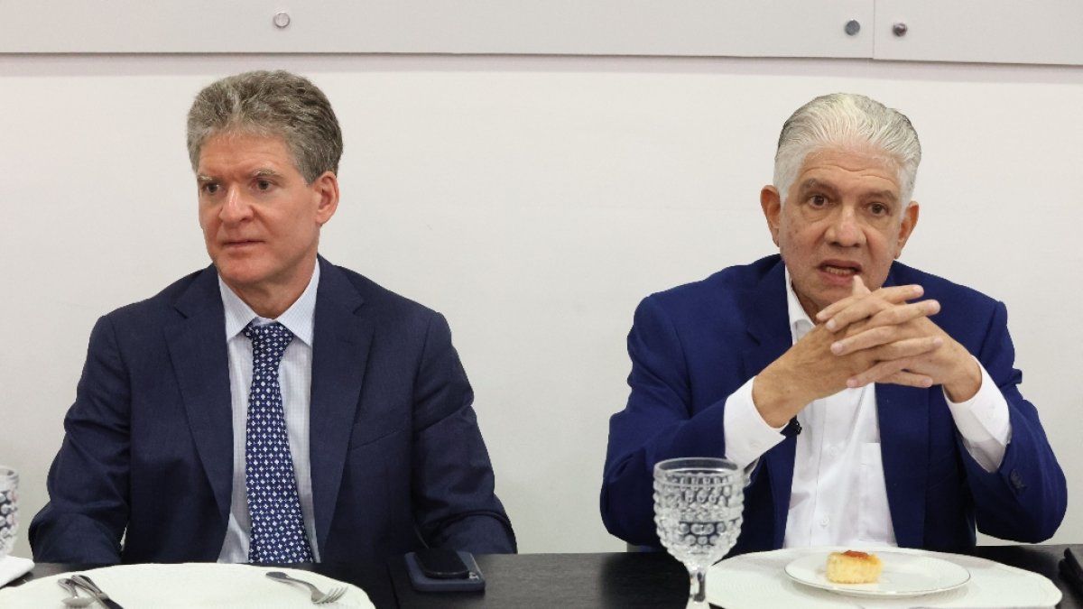 Eduardo Estrella advierte sobre LENTITUD burocrática en las obras estatales